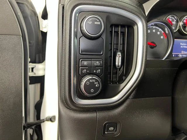 Used 2021 White Chevrolet RST image 16