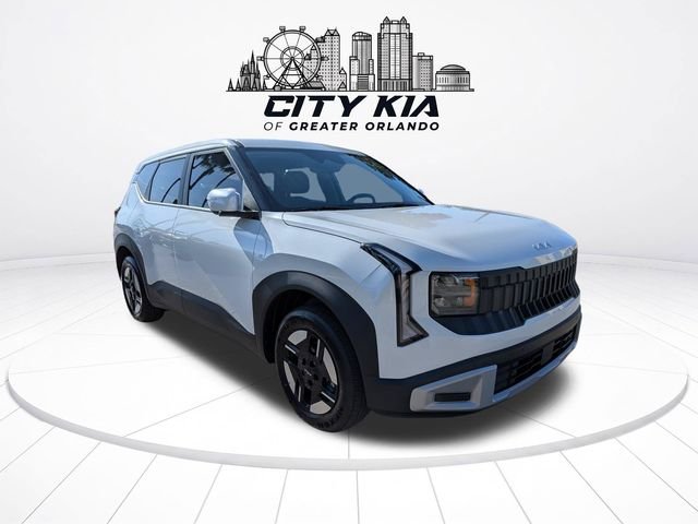 New 2027 Snow White Pearl Kia LX image 8