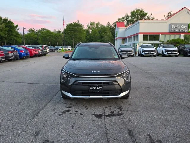 New 2026 Interstellar Gray Kia LX image 2