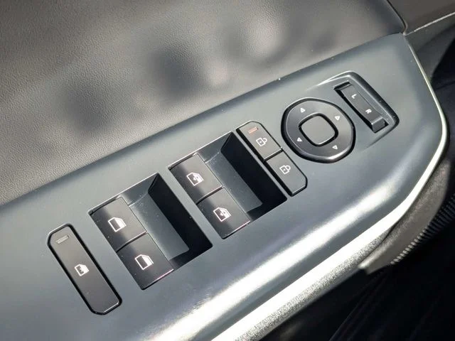 Used 2025 Red Kia GT-Line image 21