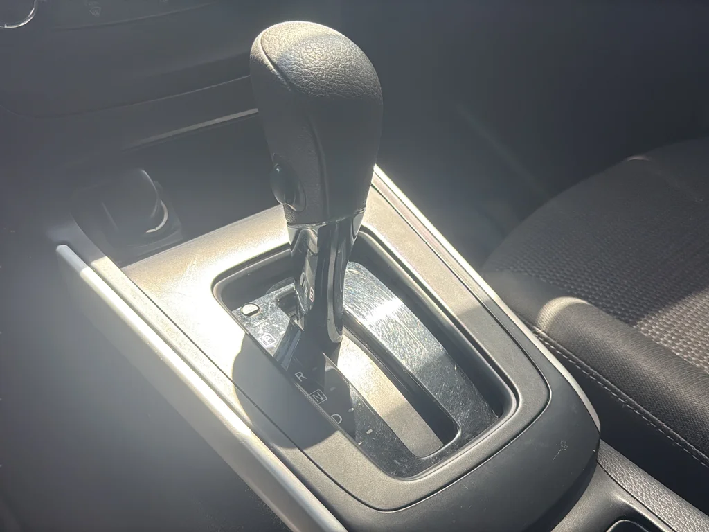 Used 2019 Blue Nissan S image 24