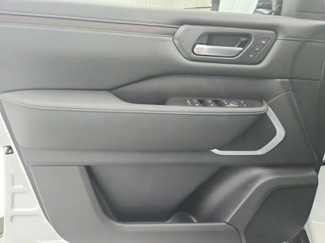 New 2026 White Nissan Platinum Reserve image 35
