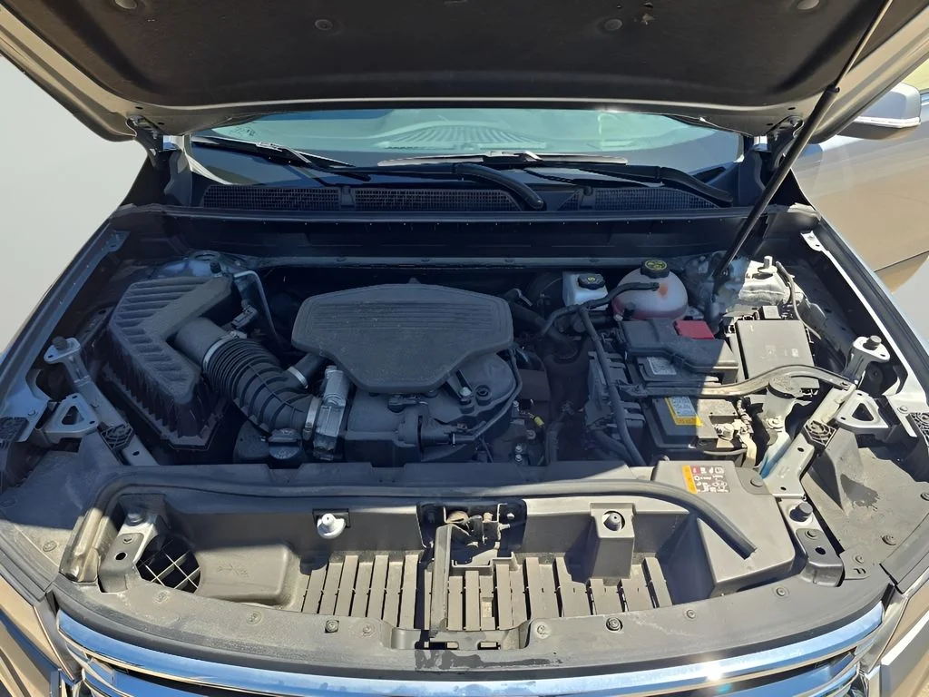 Used 2023 Gray GMC SLT image 38