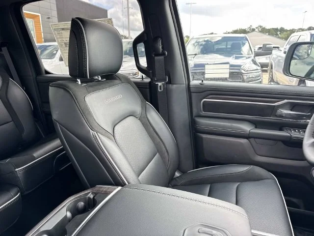 New 2027 Serrano-Green Metallic Exterior Paint RAM Laramie image 35