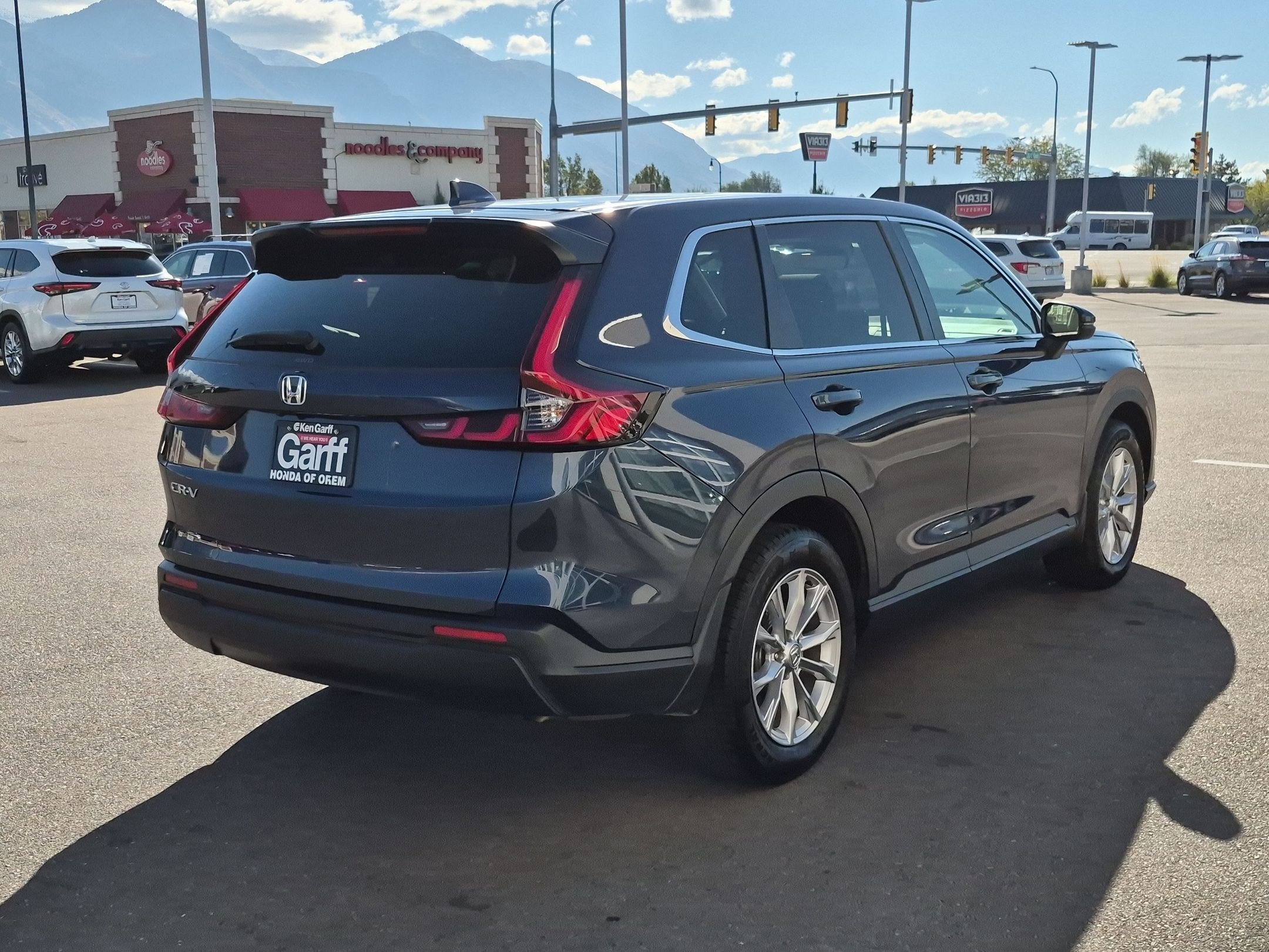 Used 2023 Blue Honda EX-L image 3