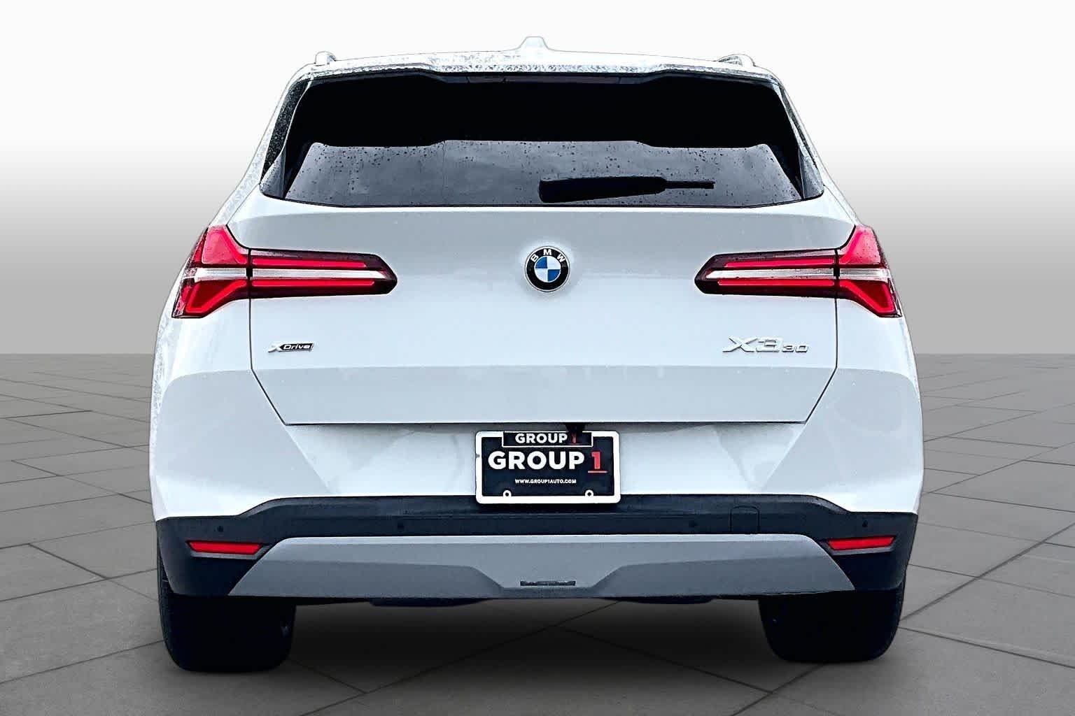 New 2026 Alpine White BMW 30 xDrive image 4