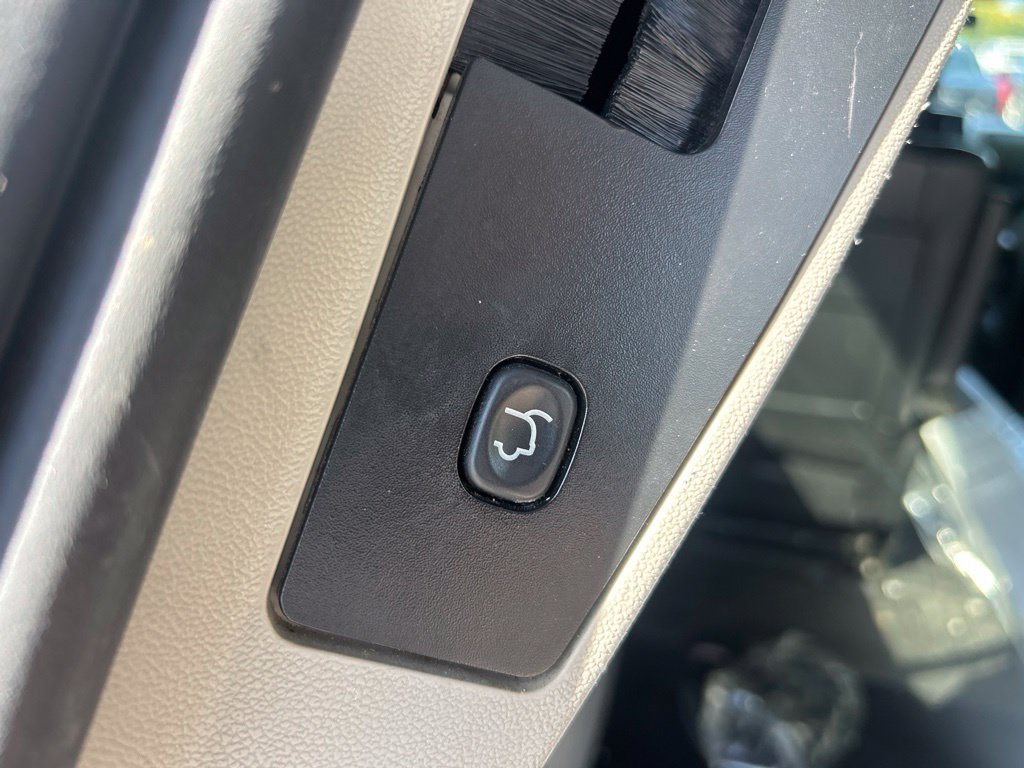 Used 2017 Red Dodge SXT image 19