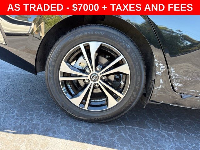 Used 2022 Black Nissan SV image 7