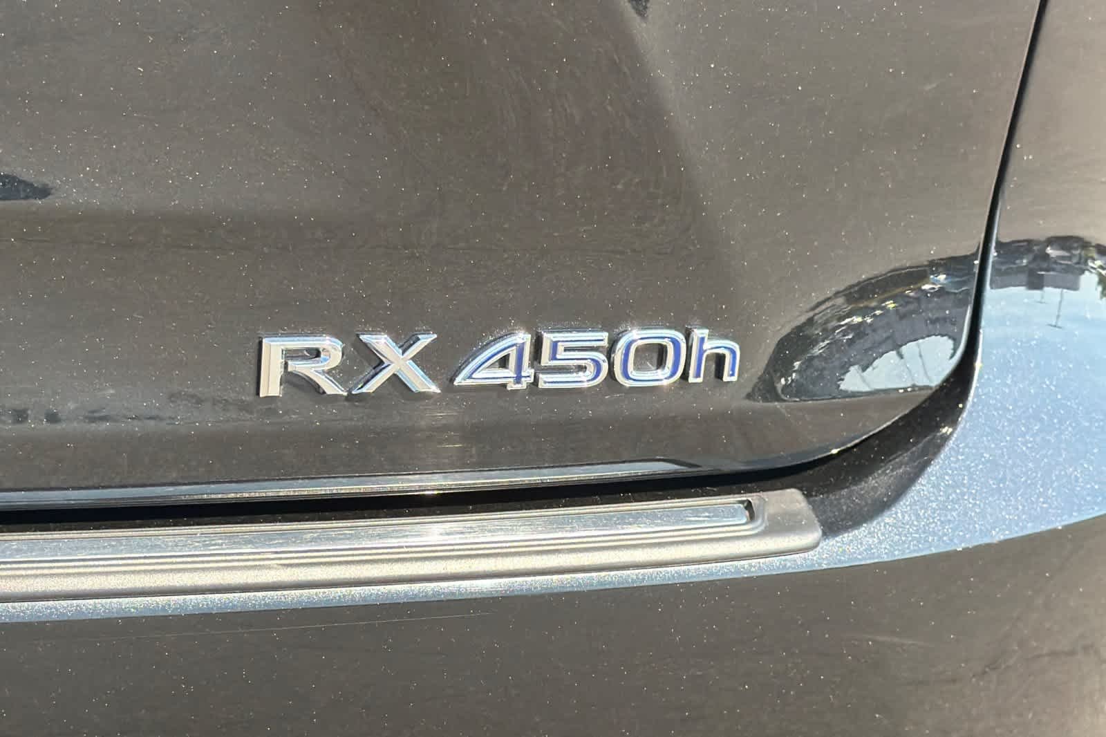 Certified Used 2022 CAVIAR Lexus  image 33