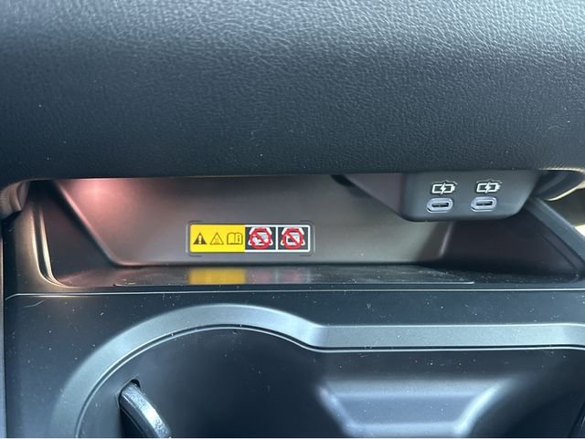 2026 Lexus UX Hybrid 300h Premium - Photo 31
