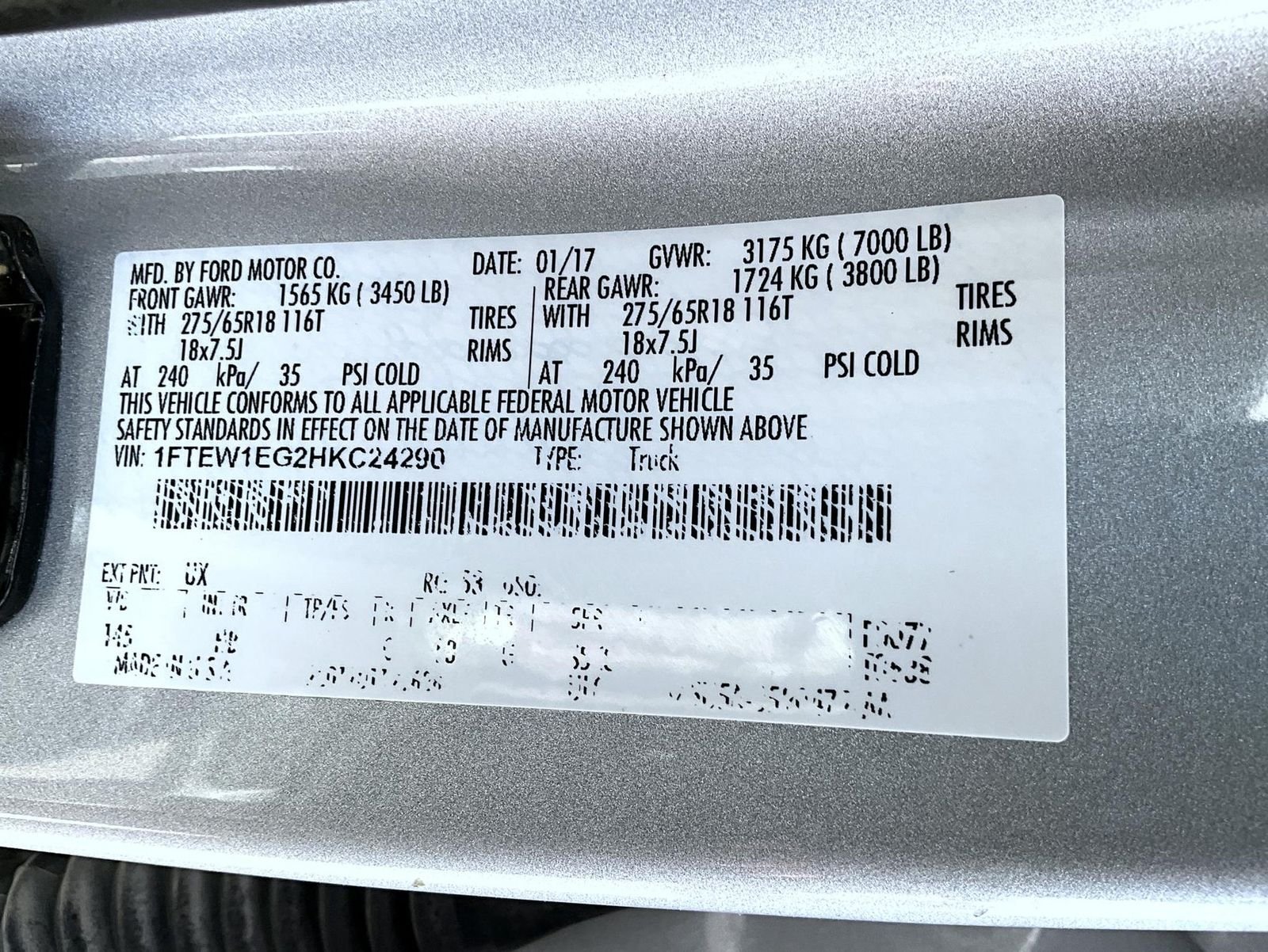 Used 2017 Silver Ford Lariat image 28