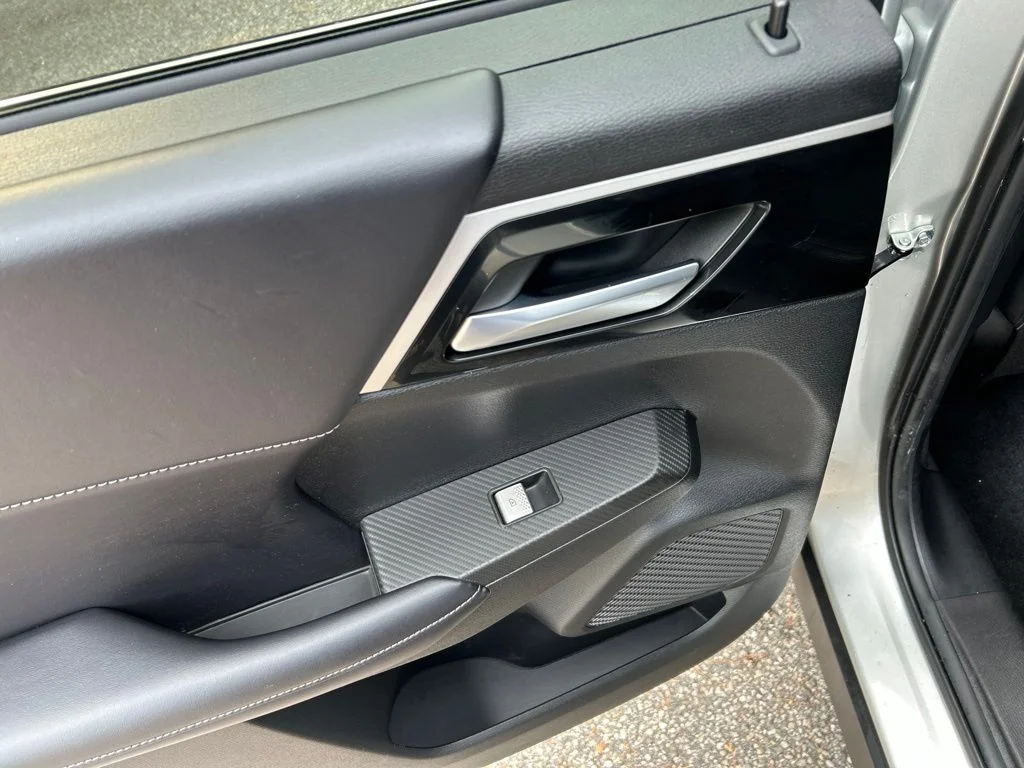 Used 2024 Black Mitsubishi SE image 26