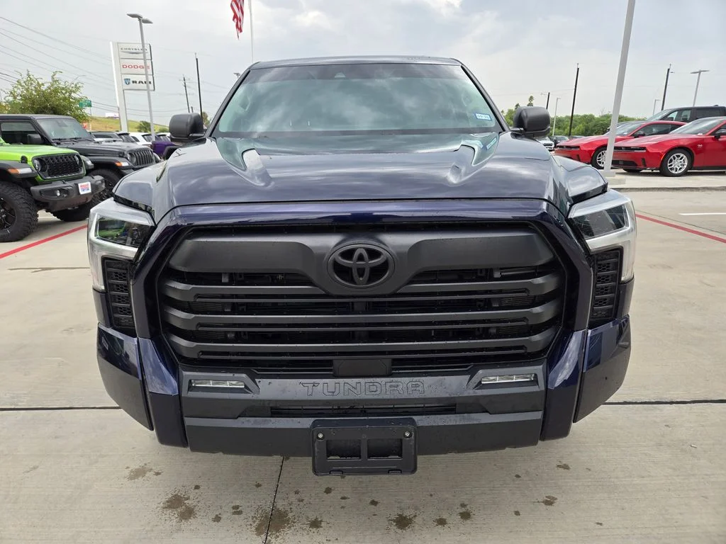 Used 2023  Toyota SR5 image 8