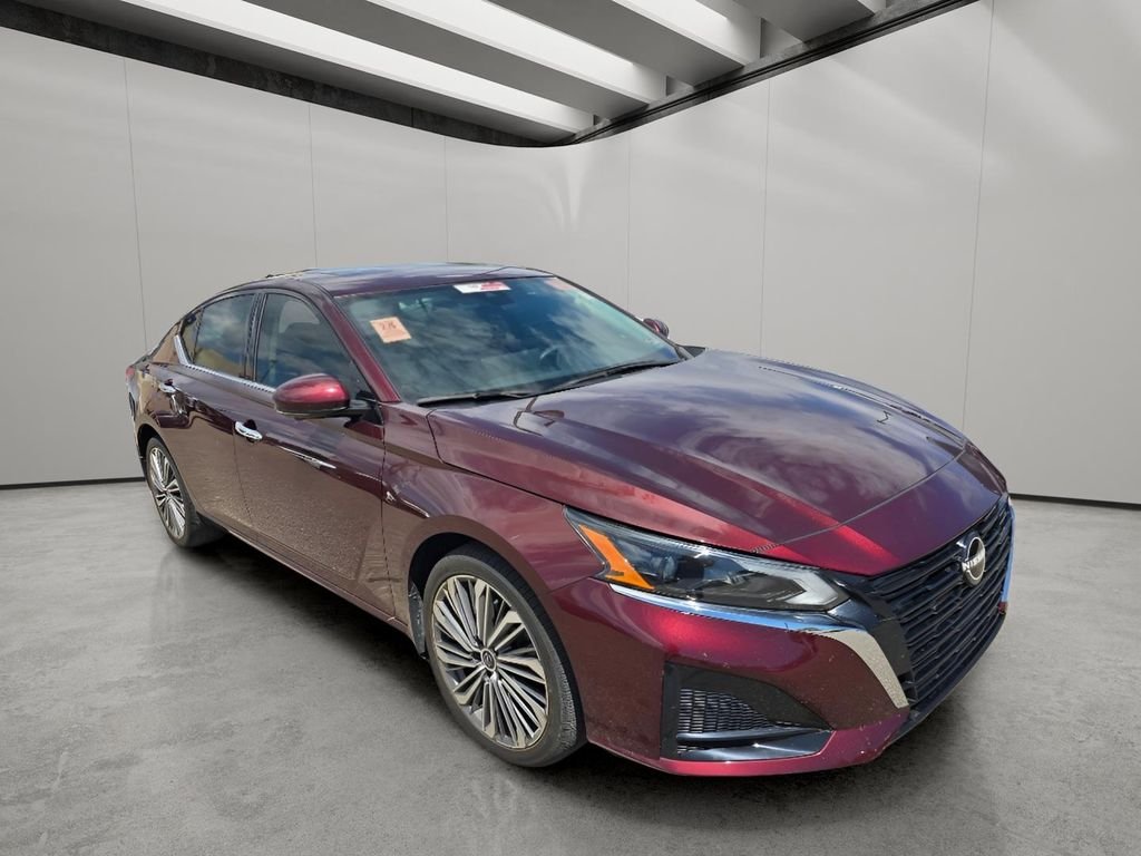 Used 2023 Garnet Pearl Metallic Nissan 2.5 SL image 13