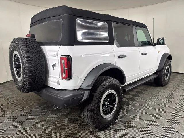 Certified Used 2021 Oxford White Ford Badlands image 3