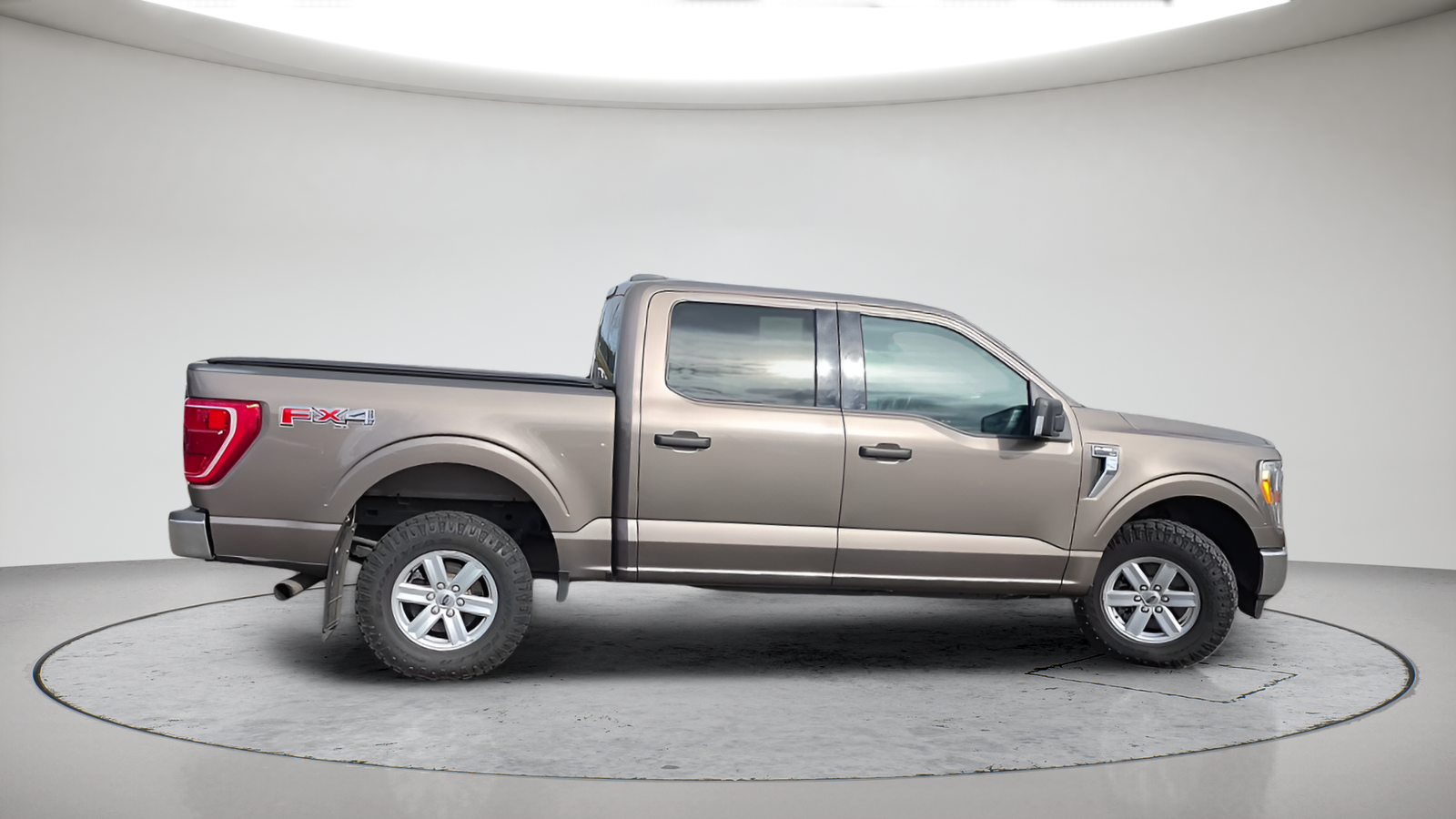 Used 2021 Stone Gray Metallic Ford XLT image 5