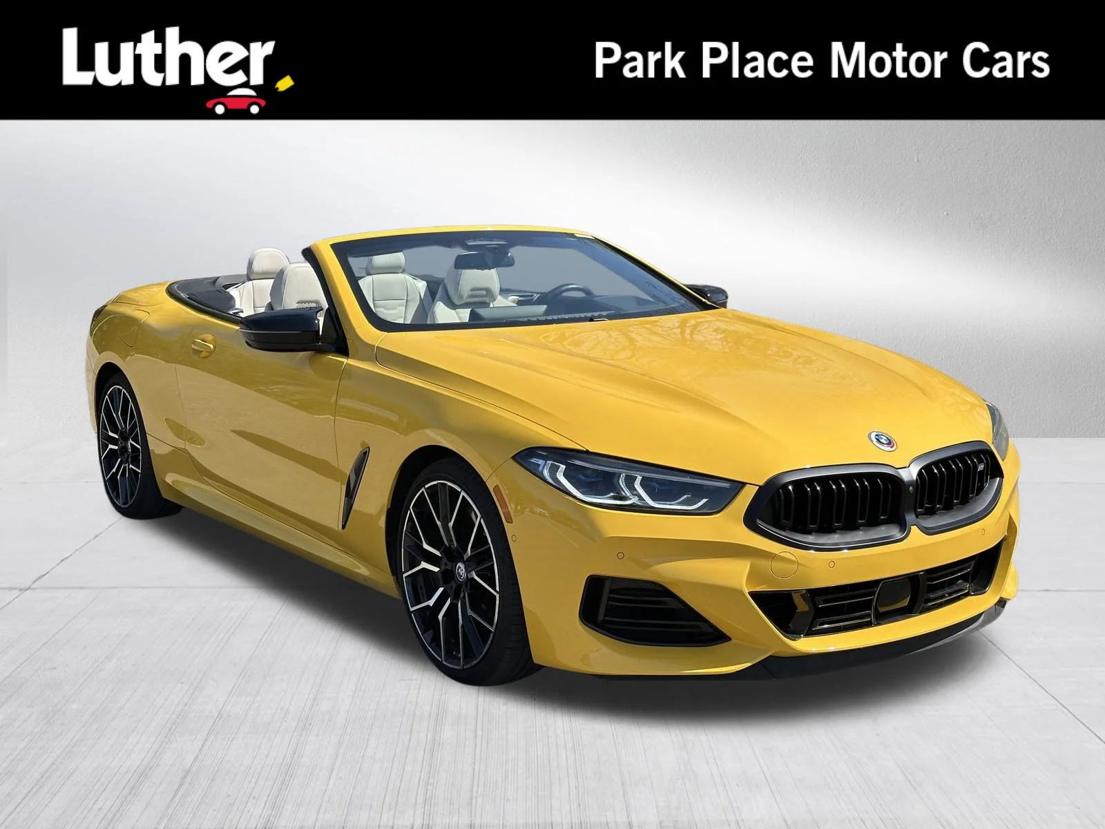 2023 BMW 8 Series M850i xDrive Convertible's photo