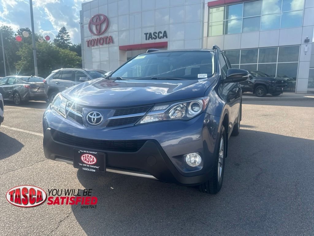 Used 2013 Blue Toyota LE image 1