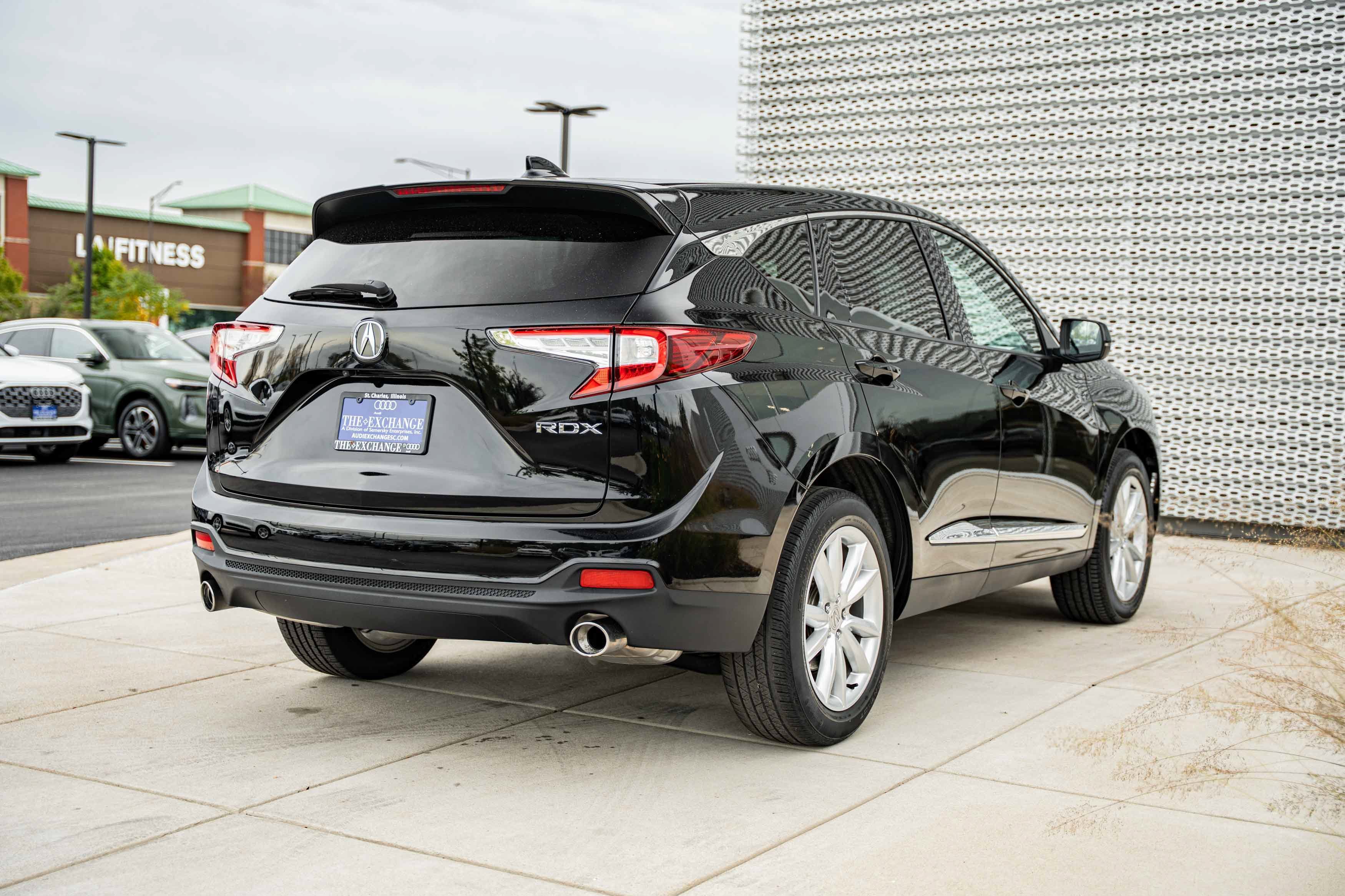 Used 2021 Majestic Black Pearl Acura Base image 3