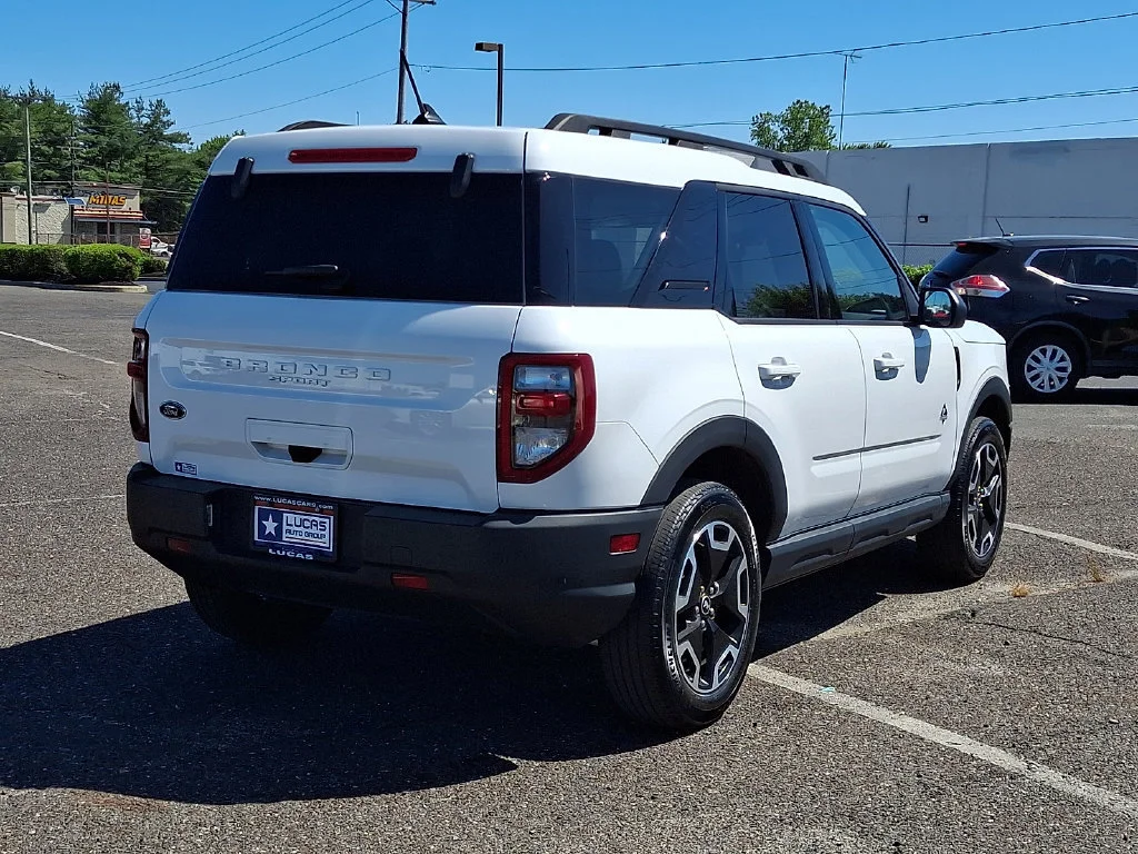 Used 2023 White Ford Outer Banks image 11