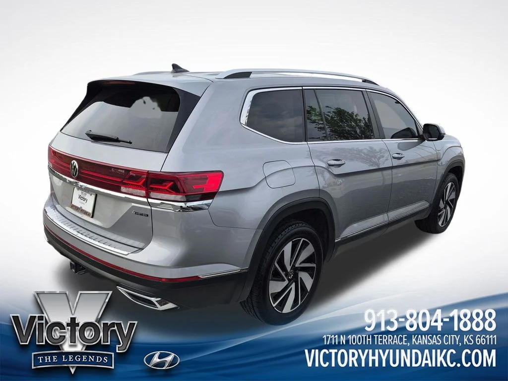 Used 2024 Silver Volkswagen 2.0T SEL image 5