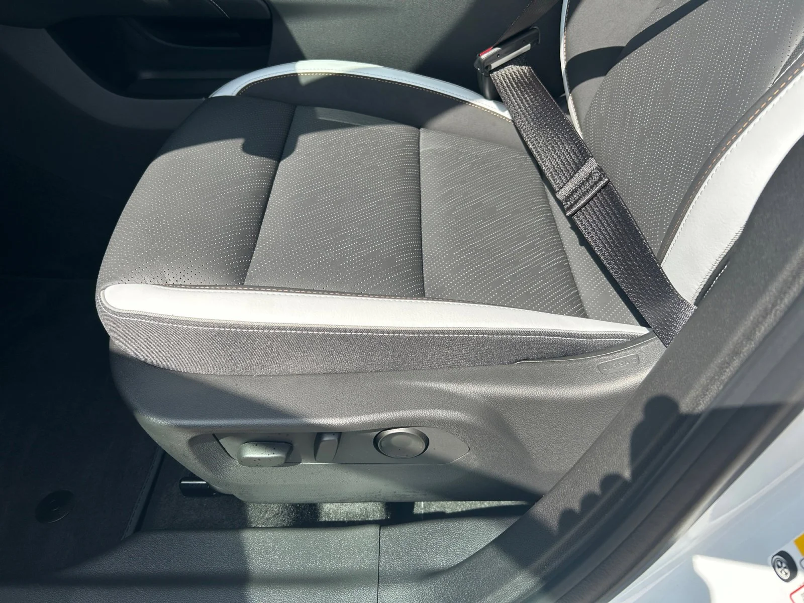 New 2026 Summit White Buick Sport Touring AWD image 15