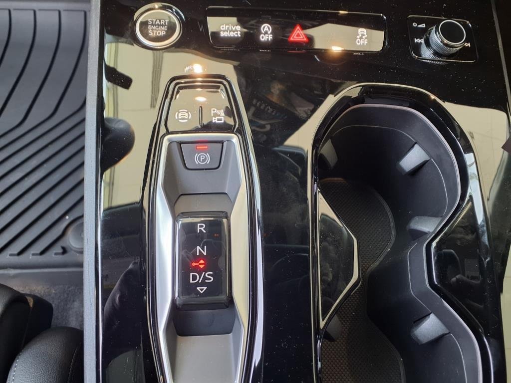 Used 2025 Chronos Gray Metallic Audi Premium Plus image 17