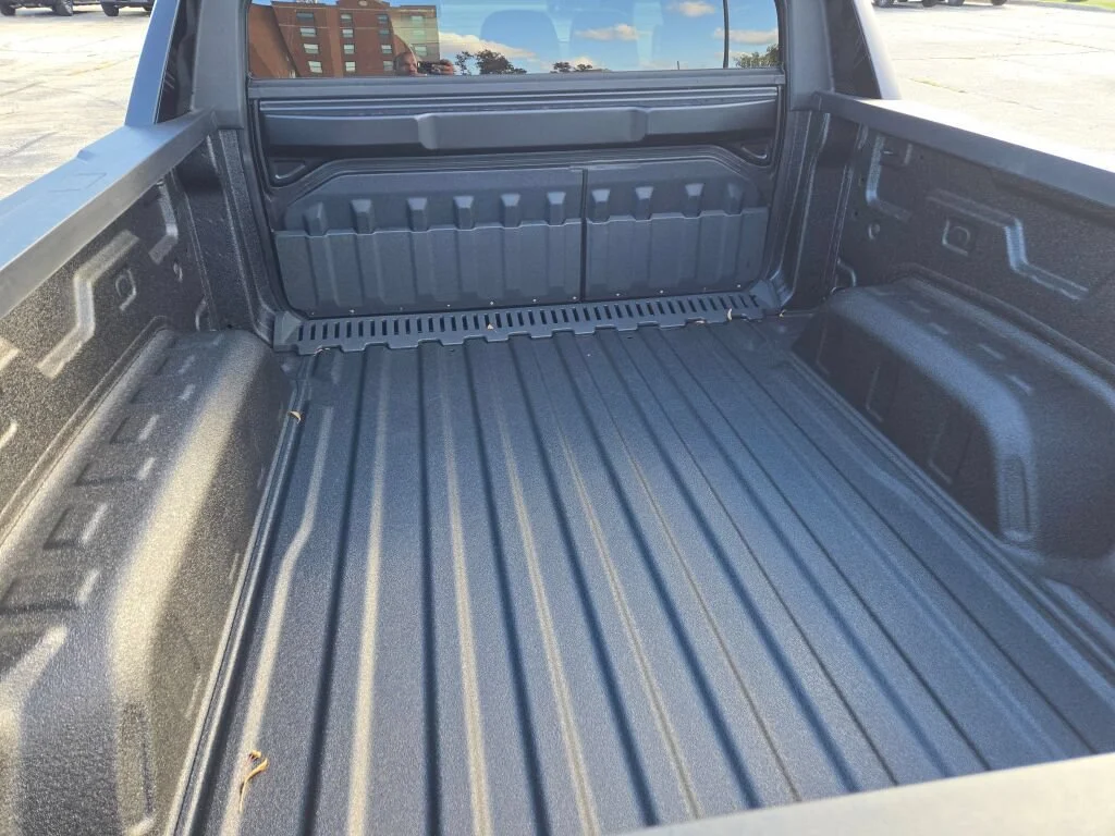 New 2026 Summit White GMC Elevation Extended Range image 15