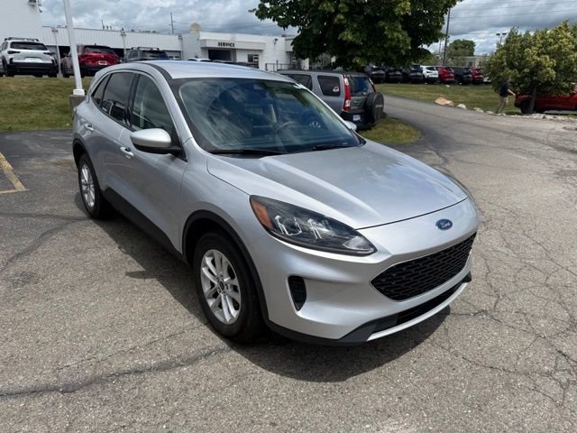 Used 2020 Ingot Silver Ford SE image 5