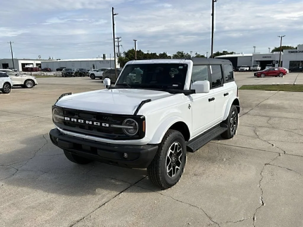 New 2026 Oxford White Ford Outer Banks® image 10