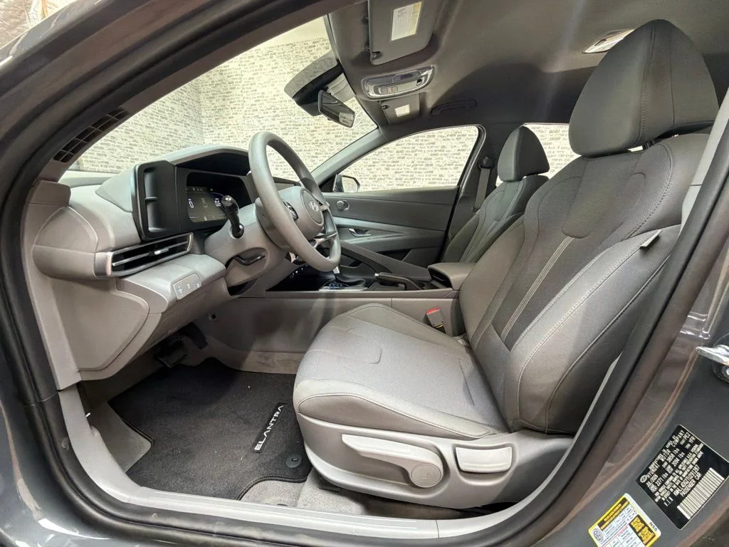 New 2026 Ecotronic Gray Hyundai SE image 21