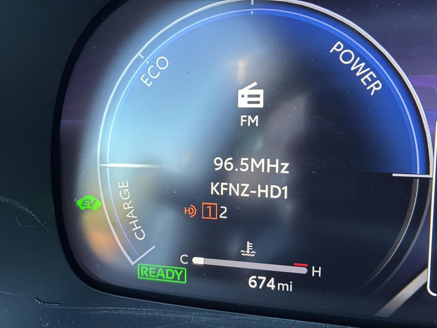 Used 2026 Oxygen White Toyota XLE image 2