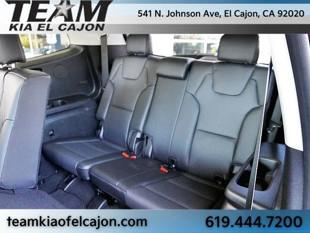 Used 2025 Silver Kia EX FWD image 19