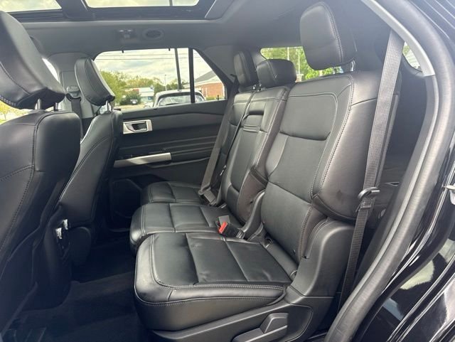 Used 2024 Black Ford Limited image 9