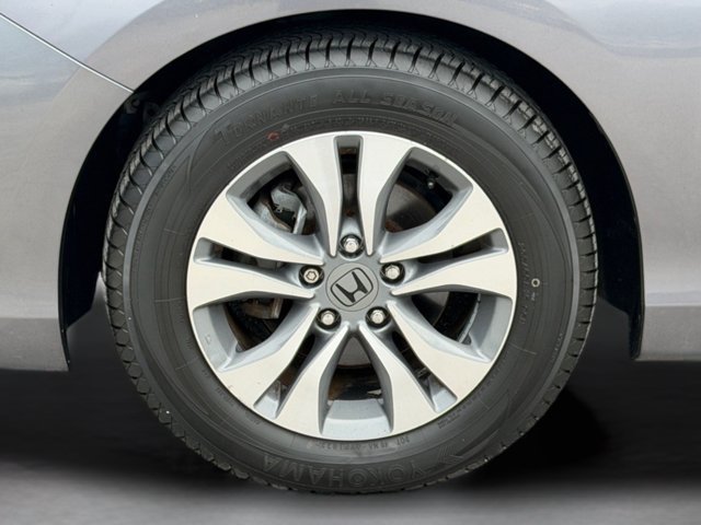Used 2015  Honda LX image 47