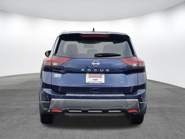 Certified Used 2024 Blu Blk Roof Nissan SL image 5