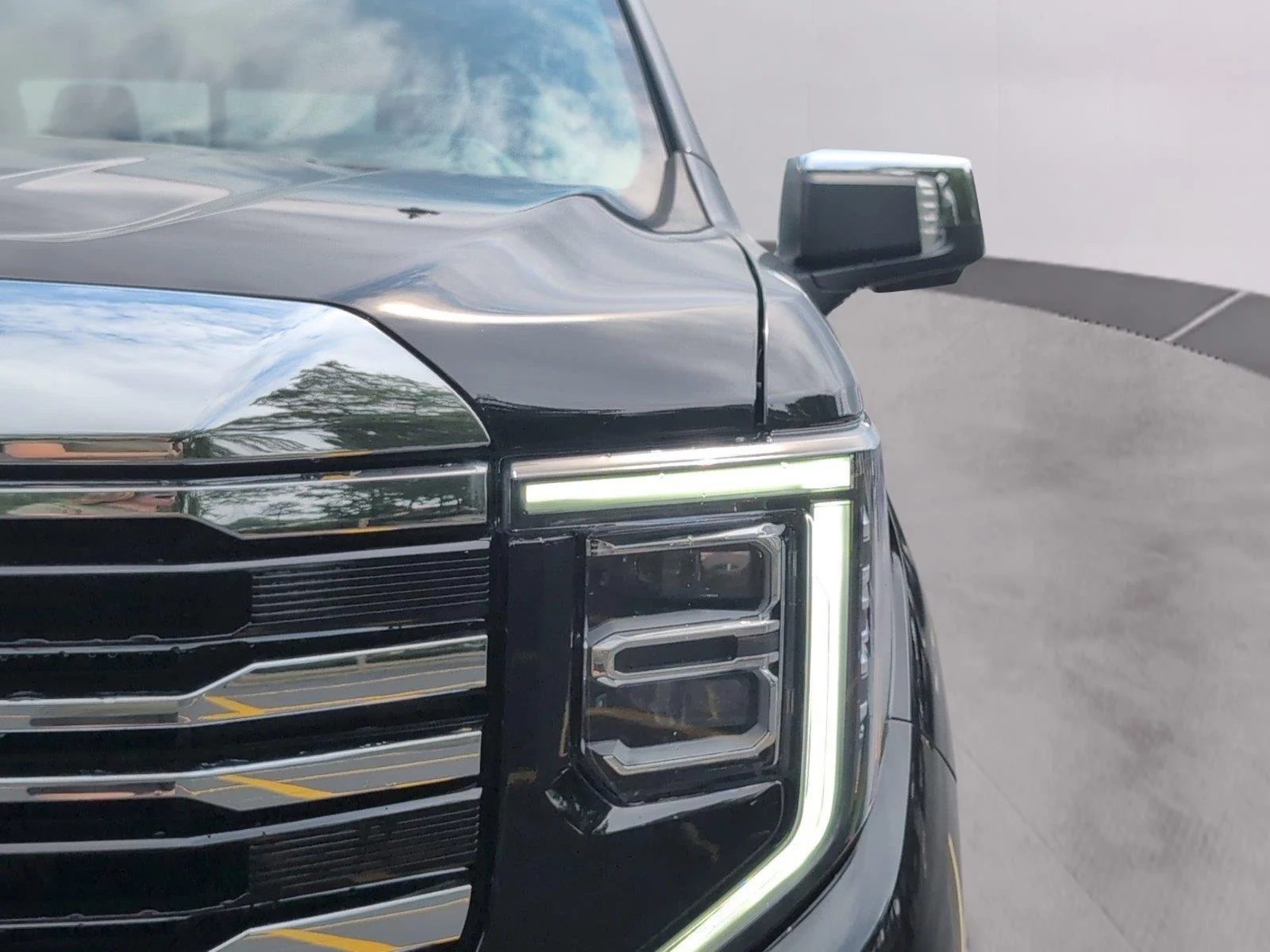 New 2026 Onyx Black GMC SLT image 36