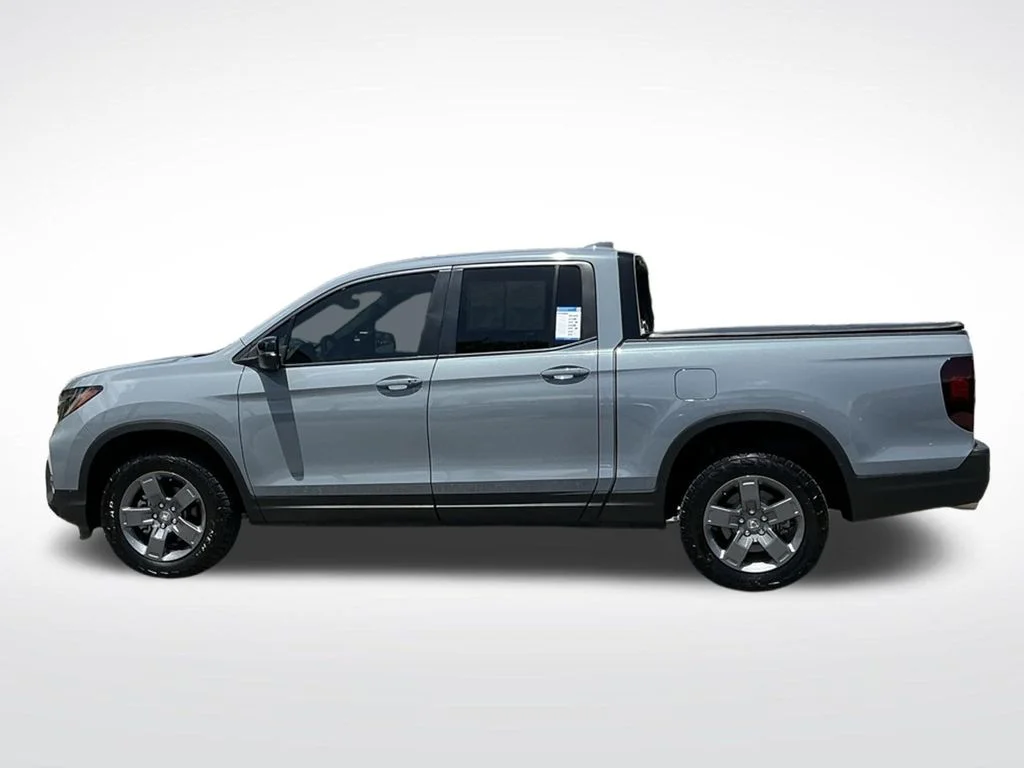 Used 2025  Honda TrailSport image 4
