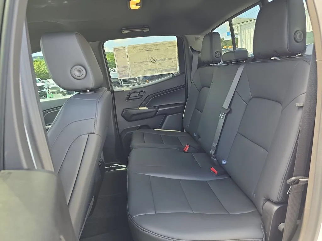 New 2026 Summit White Chevrolet Trail Boss image 30