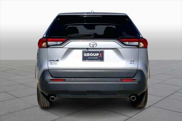 Certified Used 2024 SILVER SKY METALLIC Toyota  image 5