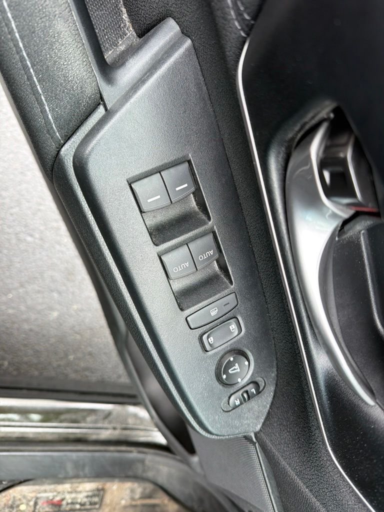 Certified Used 2018 Crystal Black Pearl Honda EX image 13