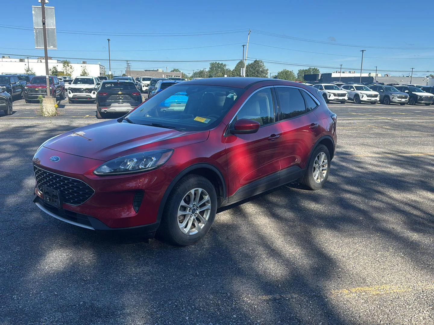 Used 2020 Rapid Red Metallic Tinted Clearcoat Ford SE image 5