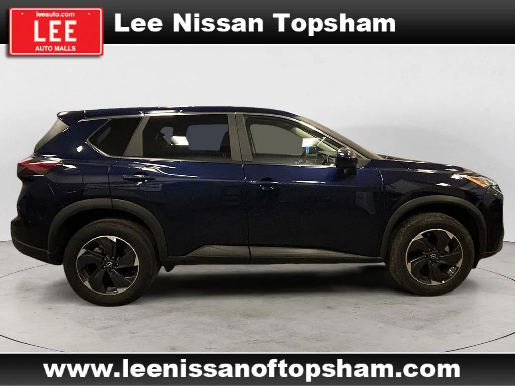 Used 2025 Deep Ocean Blue Pearl Nissan SV image 7