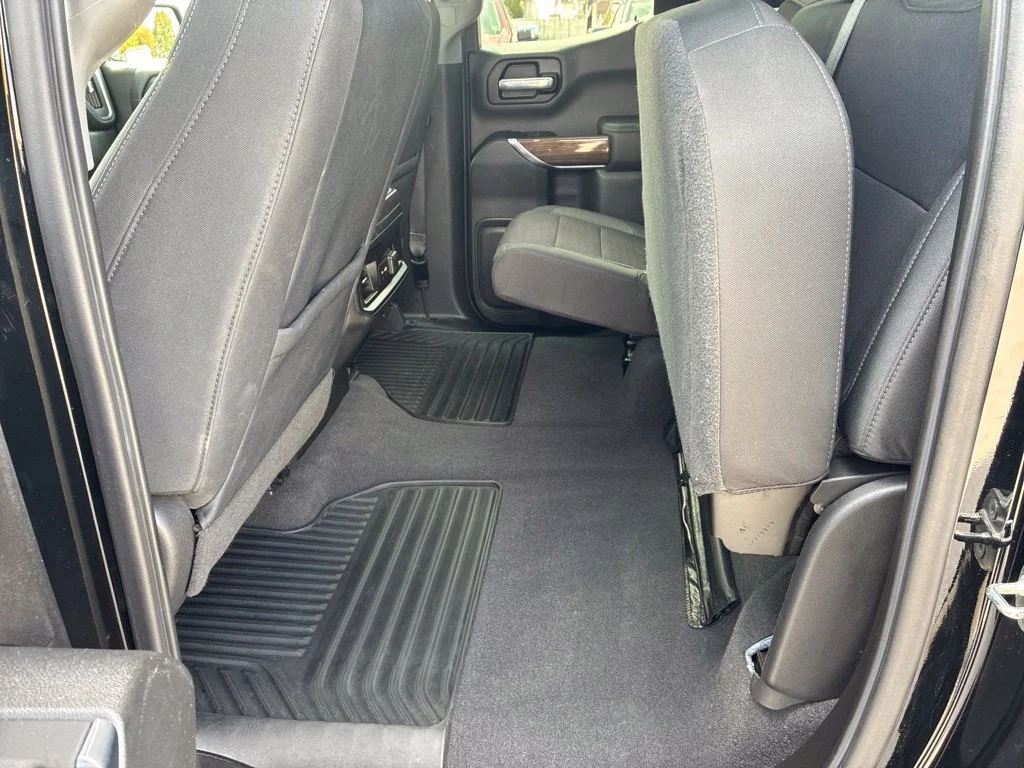 Used 2019 BLACK Chevrolet RST image 42