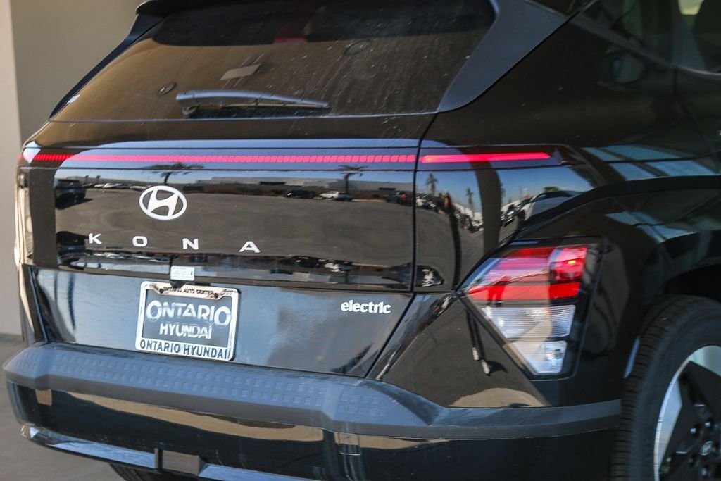 2025 Hyundai Kona EV SEL - Photo 9