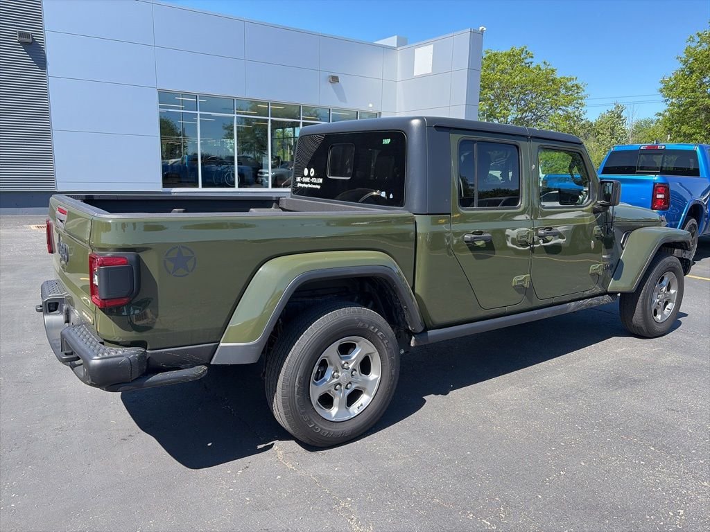 Used 2021 Green Jeep Sport image 7