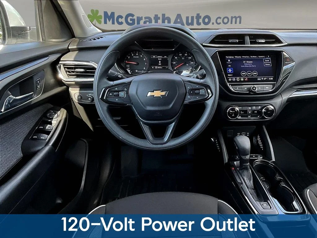 Used 2023 White Chevrolet LT image 11