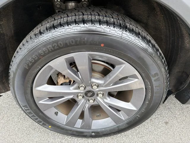 Used 2023 Gray Ford XLT image 17