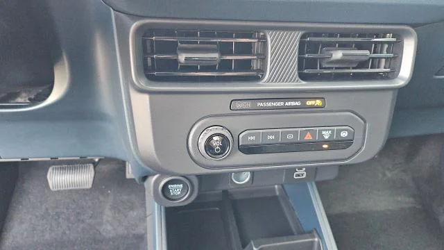 New 2026 Velocity Blue Ford XLT AWD image 33