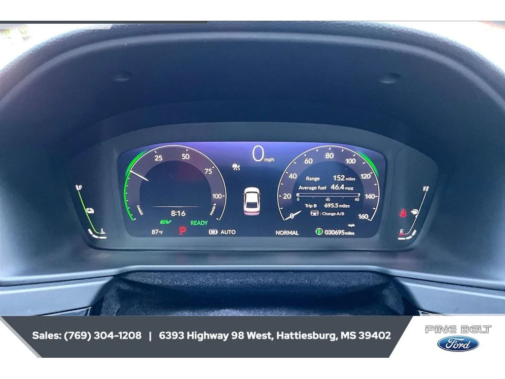 Used 2025 Red Honda Touring image 14